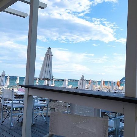 Hotel Fortuna San Bartolomeo Al Mare Esterno foto